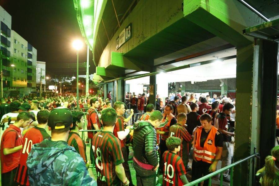5 motivos para o Coritiba transformar o Couto na casa do Atlético