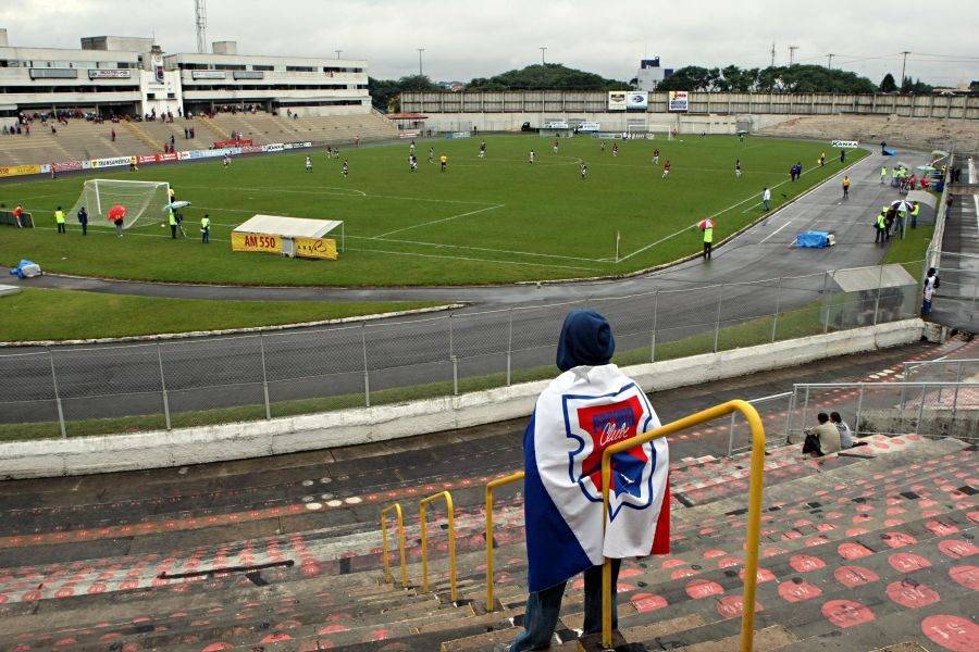 Paraná enfrenta dilema: ou bomba público ou não tem dinheiro para subir
