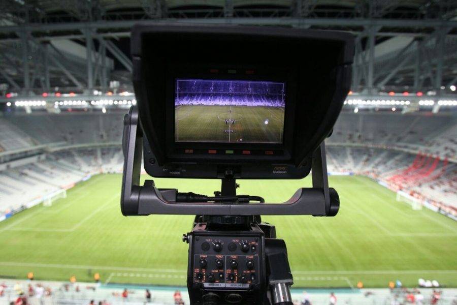 Bola dividida: entenda a batalha das TVs pelo Brasileirão