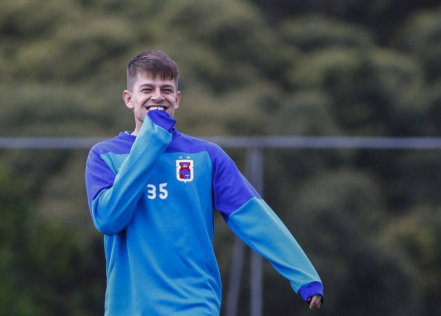 Destaques da Série B pertencem a clubes do Brasileirão; veja a seleção