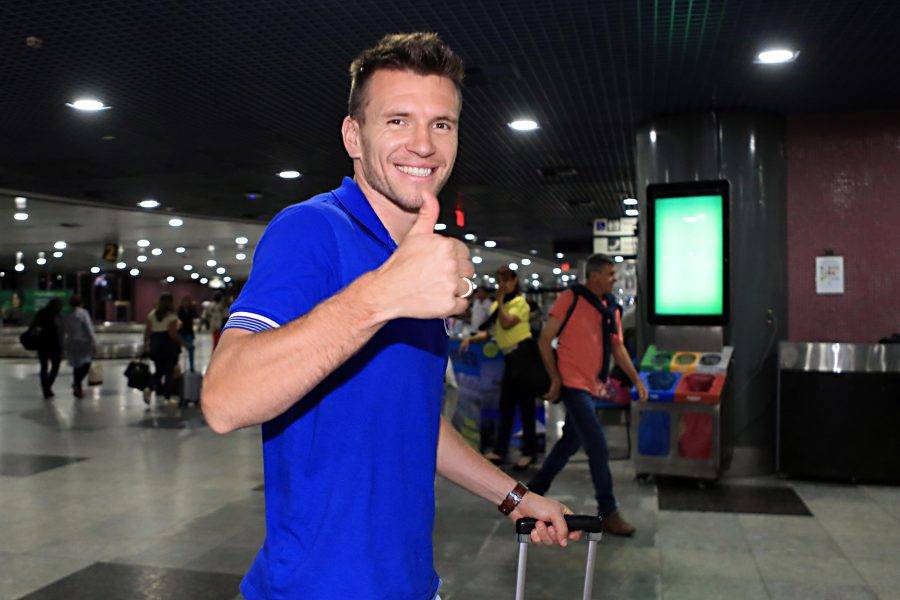 Capitão do acesso, Eduardo Brock recebe proposta sedutora para ficar na Série B