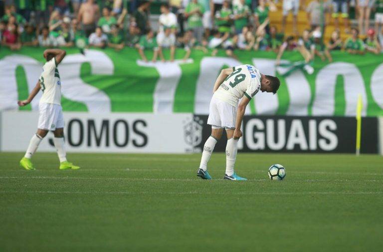 Sem surpresa: Coritiba ensaiou durante seis anos para cair