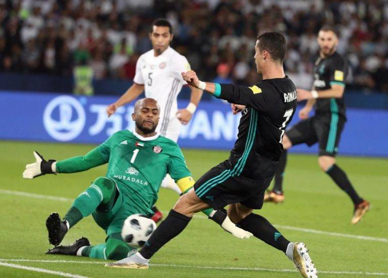 Goleiro do Al Jazira vira mito na internet após atuação de gala contra o Real Madrid