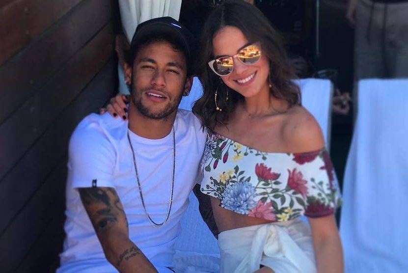 Efeito Marquezine: Neymar quase dobra média de gols quando está ao lado da atriz global