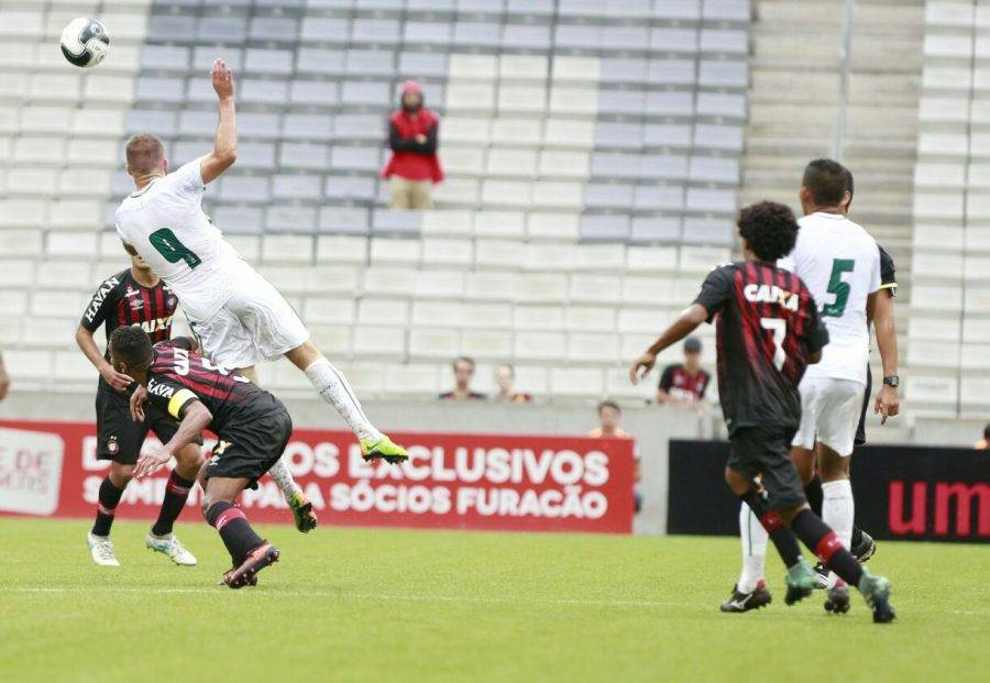 A sobrevivência dos bucólicos campeonatos estaduais