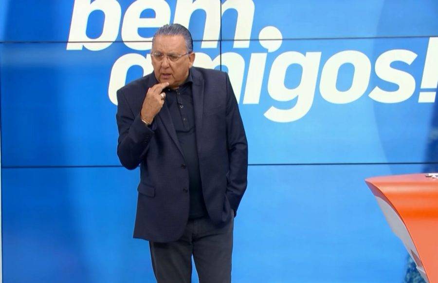 Em defesa de Vinicius, Galvão Bueno desabafa: “Intolerância está acabando com tudo”