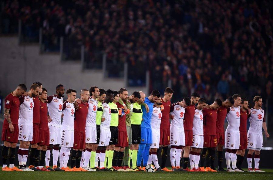 Futebol: tradição, negócios, política e poder