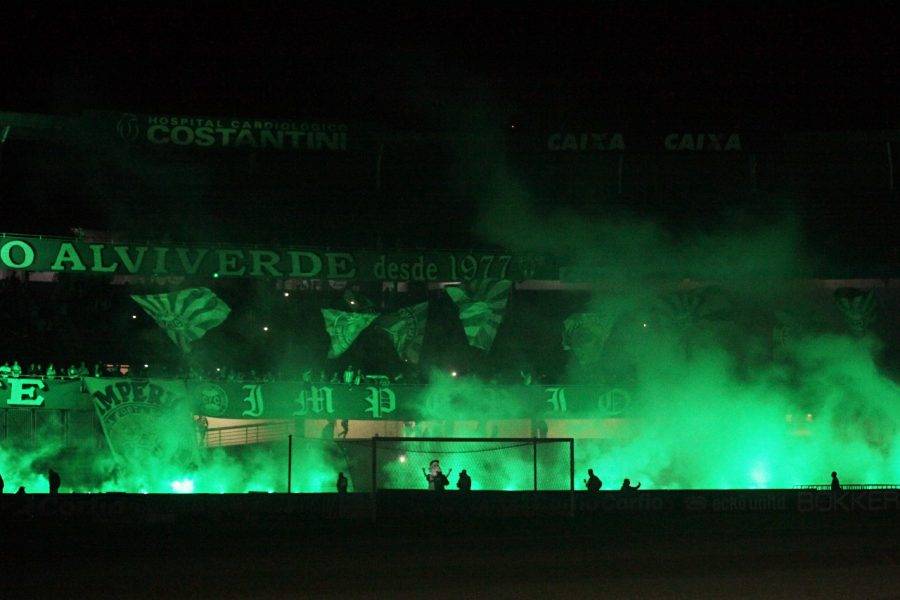 Apesar do alívio, torcida do Coritiba está em dúvida sobre o potencial do time