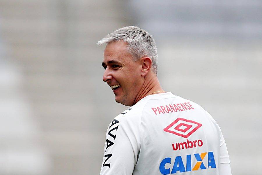 Chega de 3-4-3. Atlético indica novo sistema tático com Tiago Nunes