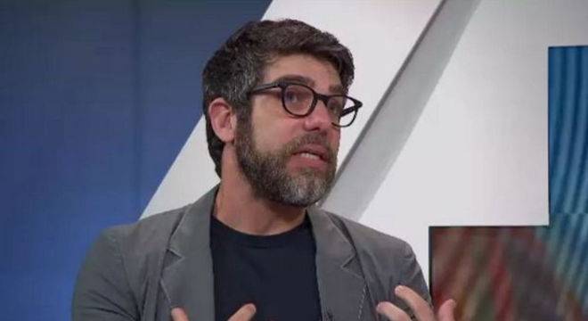 Eu me revolto quando vejo jogador de direita, diz Juninho Pernambucano
