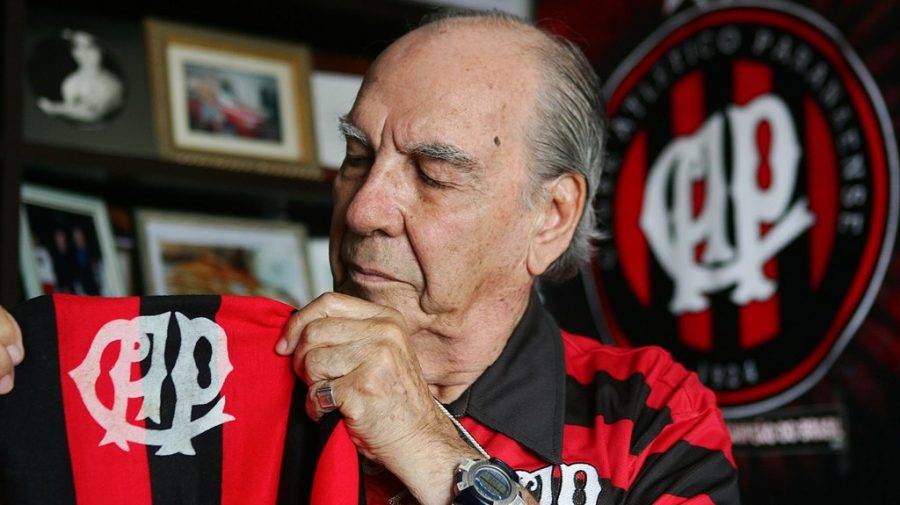 Ao Atlético de Petraglia, só falta mesmo perder as cores rubro-negras
