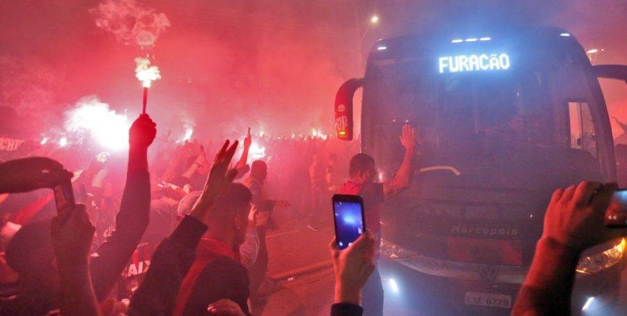Ao falar de torcida, Petraglia vem para confundir, não para explicar