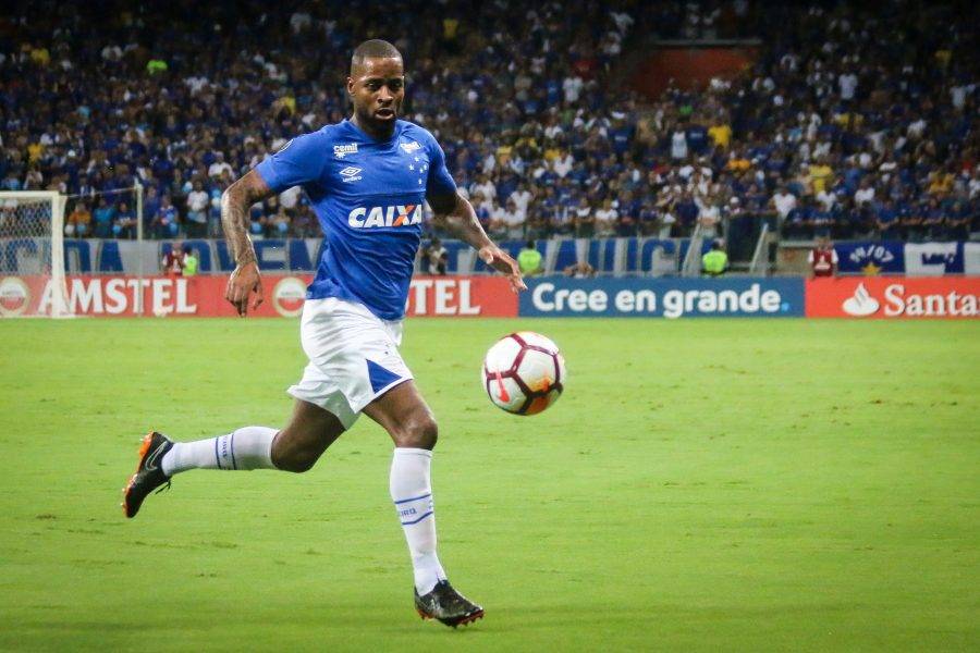 Flamengo quer Dedé, mas Cruzeiro dificulta saída