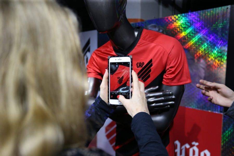Ao enterrar o Atlético, Petraglia mostrou que é mesmo homem do seu tempo