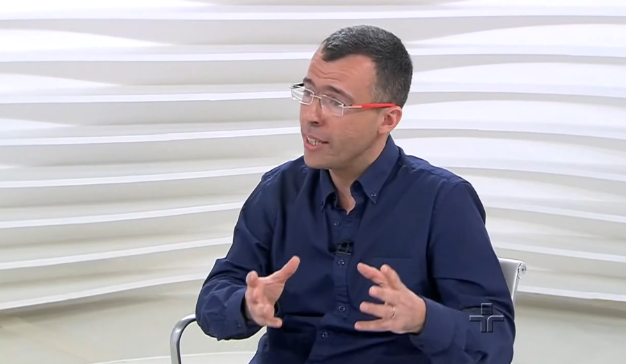 “Futebol como entretenimento é ignorar a história”, diz Jamil Chade