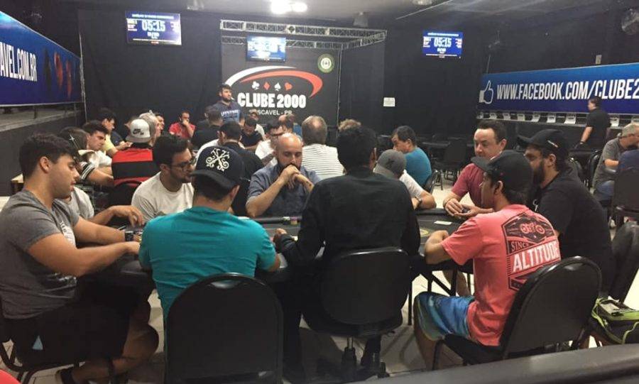 Paranaense de poker chega a Cascavel com R 200 mil em premiação