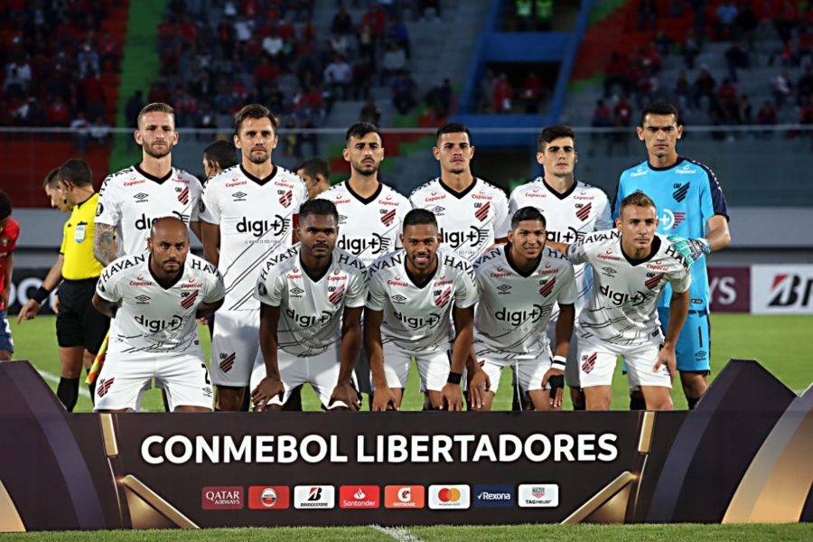Cachorro, Cristo, Caramelo, o que você não viu na TV em Athletico e Jorge W.