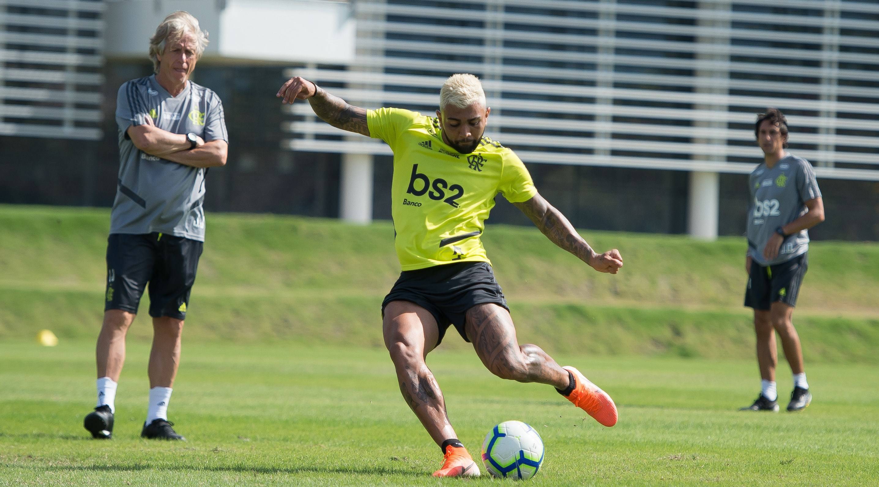 Clubes voltam e Flamengo testa novo técnico. Curiosidades e dúvidas