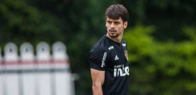 Flamengo contrata Rodrigo Caio, zagueiro do São Paulo