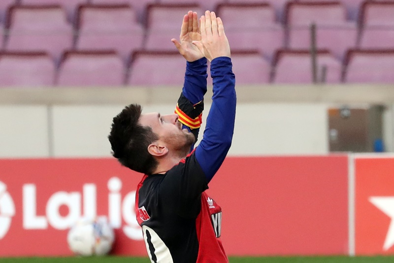 Homenagem de Messi a Maradona deve causar multa e provoca mal-estar entre Nike e Adidas