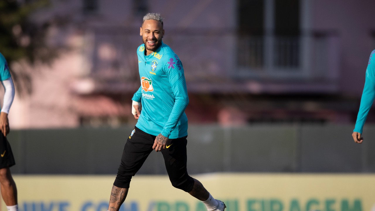 Neymar em treino do Brasil antes do duelo com a Argentina