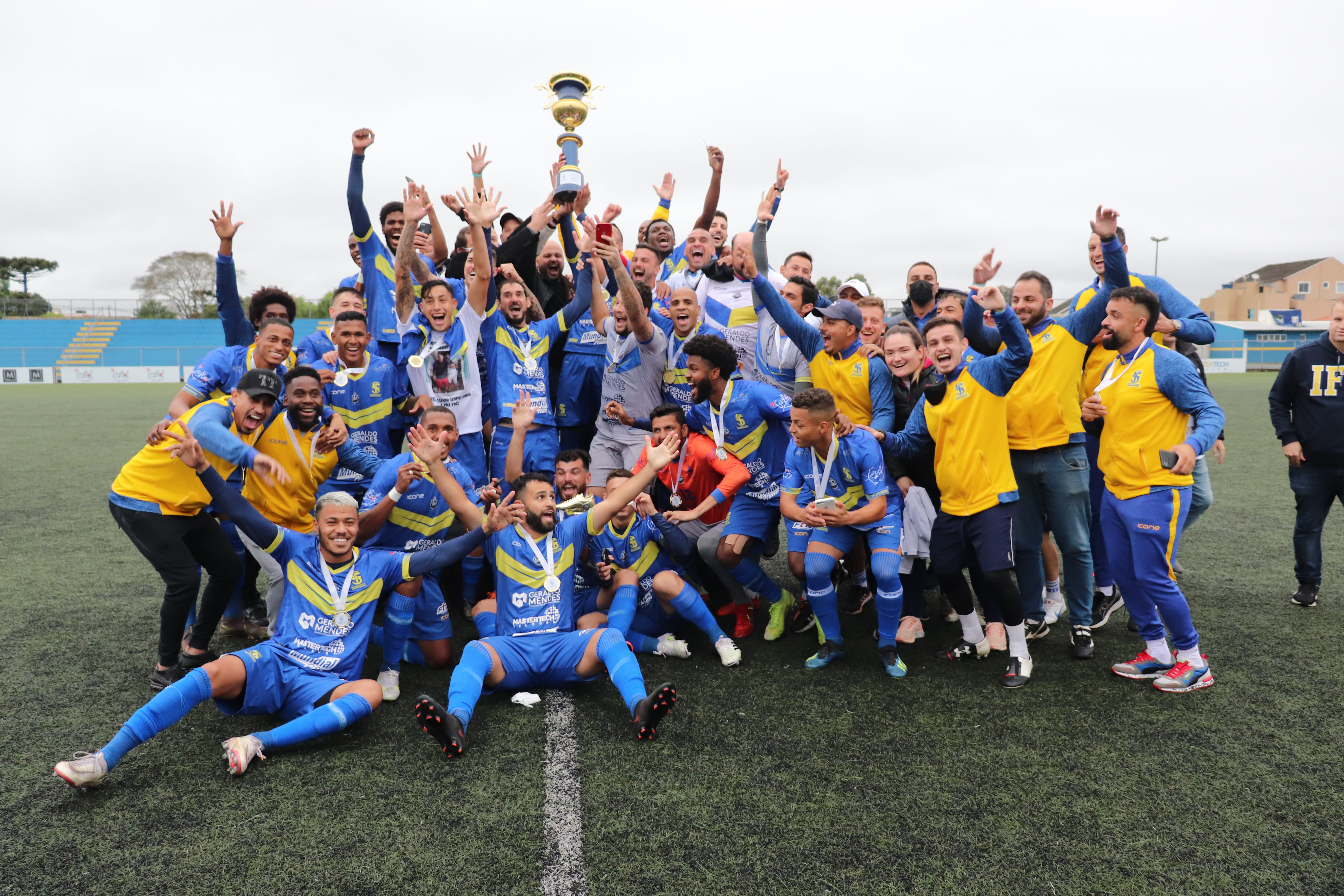 Escola Futebol Independente Saojoseense