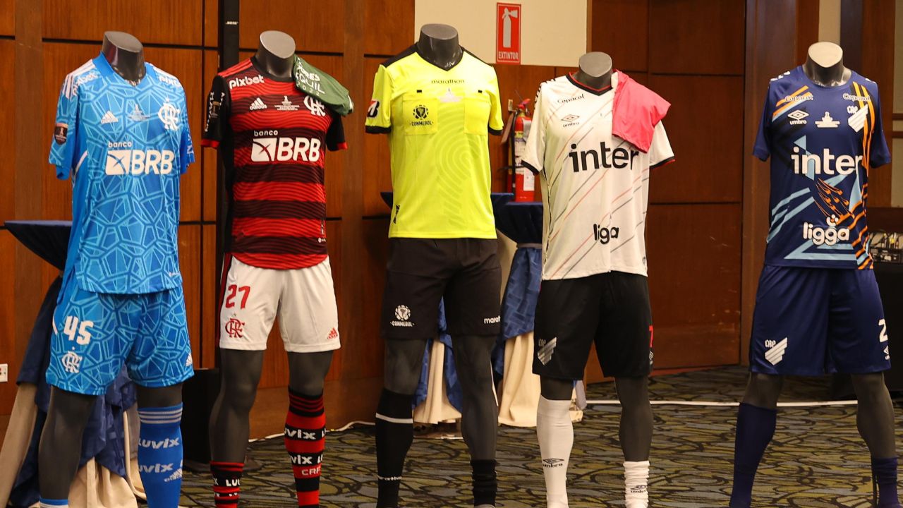 Uniformes para as finais de Montevidéu - CONMEBOL