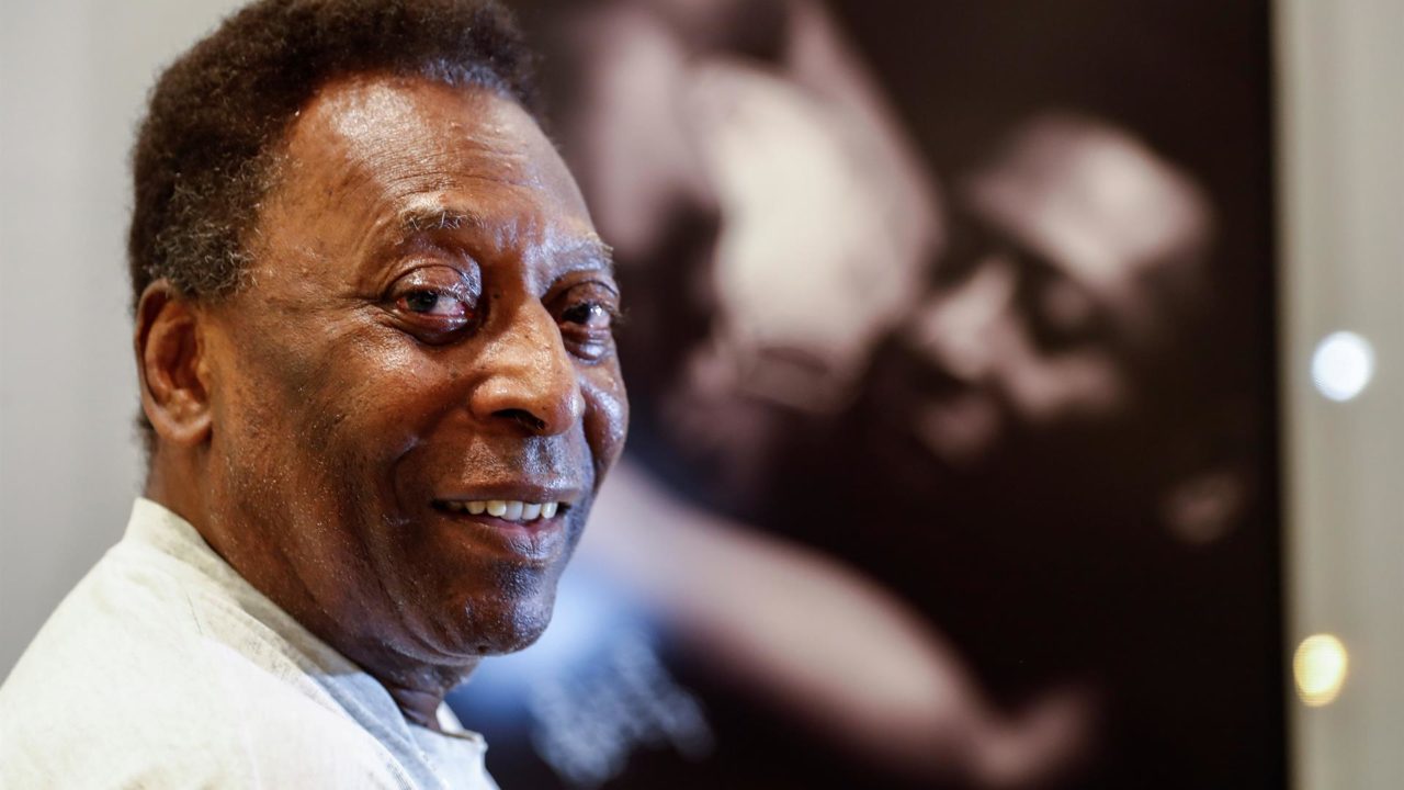  Dia do Rei Pelé: Projeto é aprovado por deputados em homenagem à data do milésimo gol 