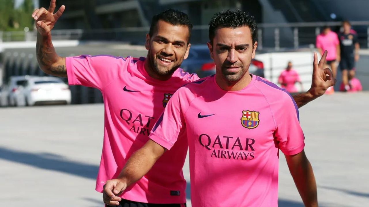 Xavi afirma estar chocado com prisão de Daniel Alves, acusado de agressão sexual