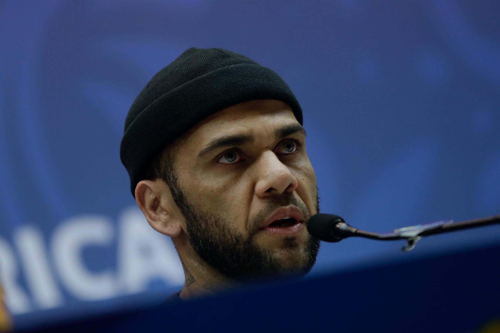  Daniel Alves pode receber quase R$ 50 milhões do governo espanhol 