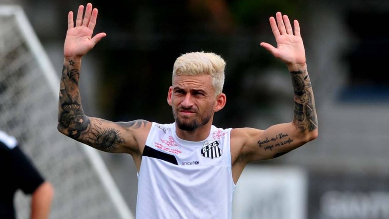 Lucas Lima brilha e é aplaudido pela torcida do Santos na volta à Vila:  Nem poderia acreditar, santos