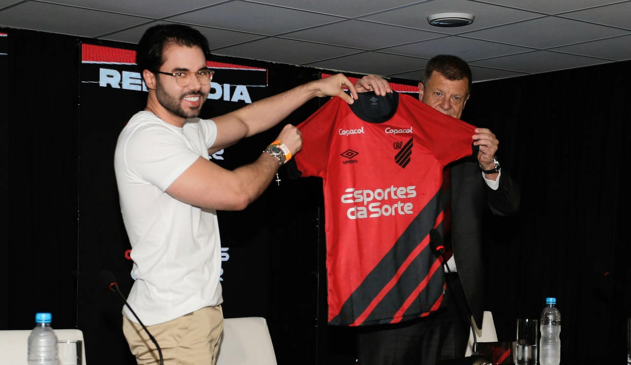 Athletico apresenta casa de apostas e garante maior patrocínio da história do clube