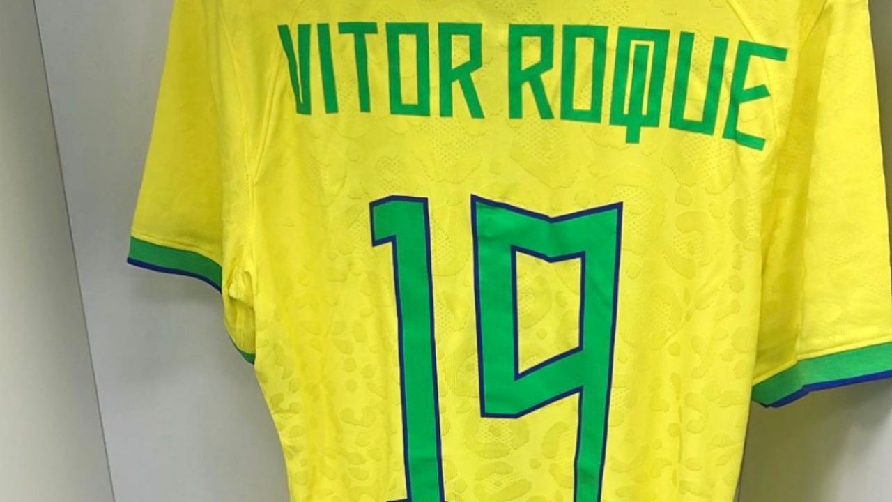 Vitor Roque se torna o mais jovem a estrear pela seleção desde Ronaldo Fenômeno