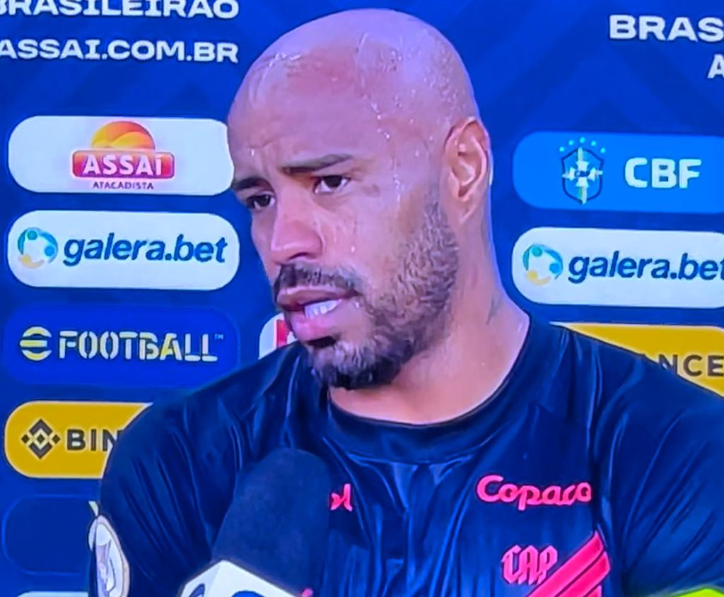 Thiago Heleno revela lição para o Athletico após péssimo primeiro tempo contra o Flu