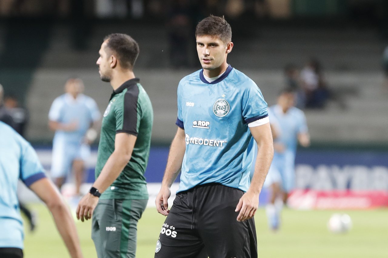 Coritiba tem três retornos e três desfalques contra o Cuiabá; veja provável time