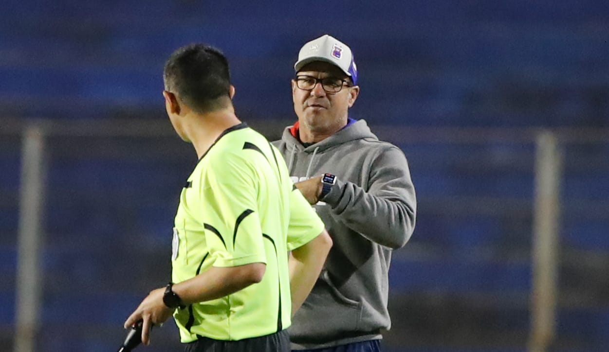 Após derrota, Paraná Clube anuncia demissão do técnico Marcão