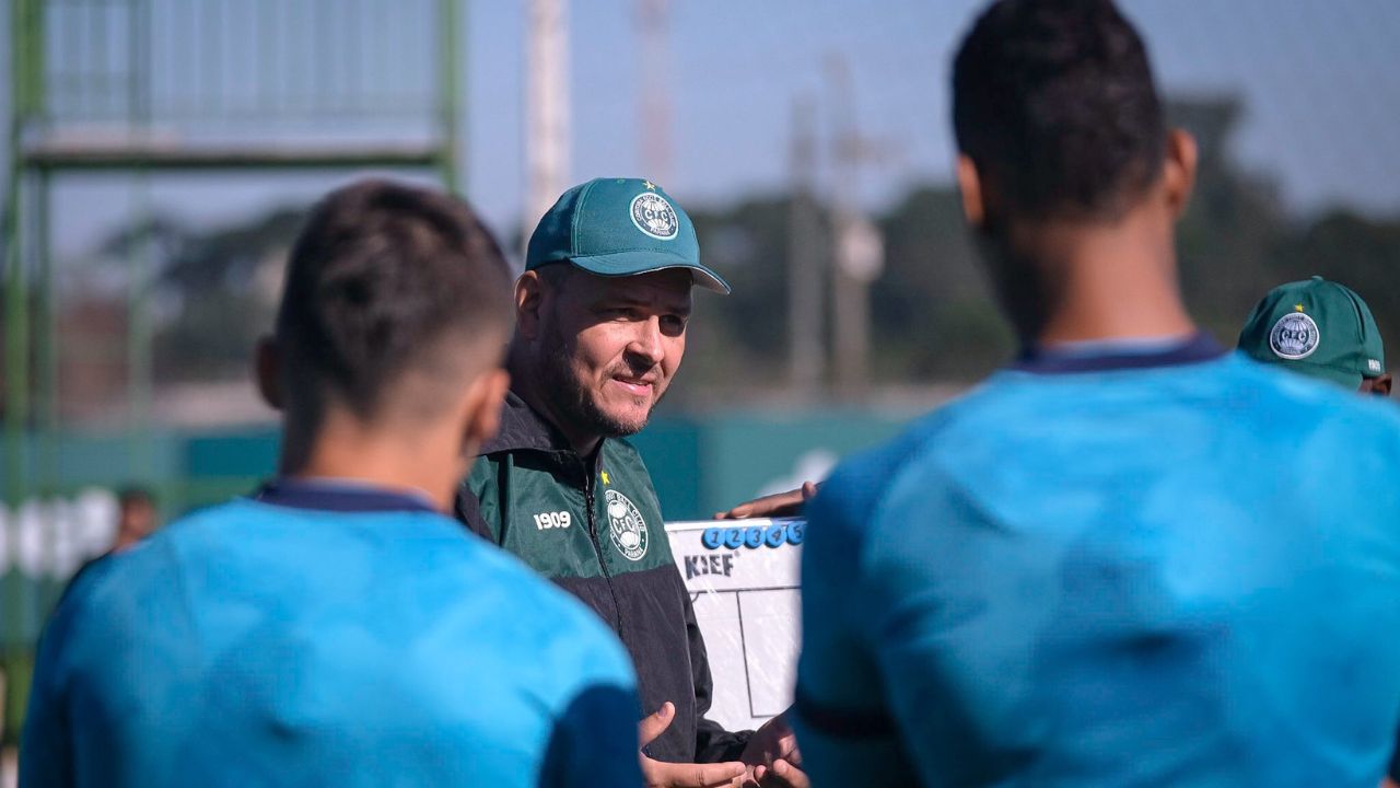 Com experiência na seleção brasileira, Thiago Kosloski assume o Coritiba