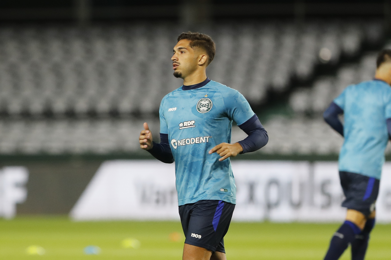 Coritiba tem desfalques, e interino deve mudar esquema; veja o provável time