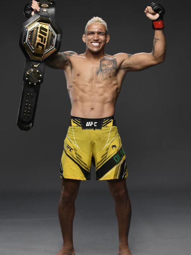 UFC 280: Russo finaliza brasileiro Do Bronx e é campeão peso-leve