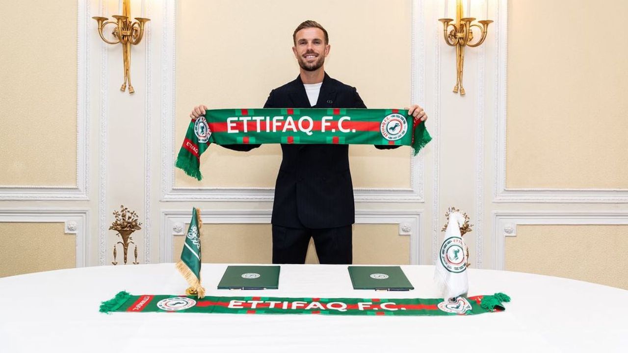 Henderson deixa o Liverpool após 12 anos para reforçar o Al Ettifaq, da Arábia Saudita