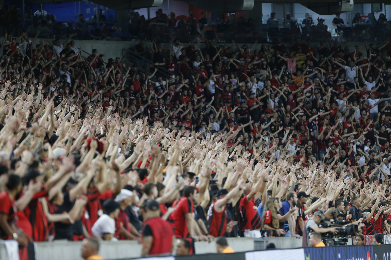 Diante do Atlético-MG, Athletico defende invencibilidades na Arena pelo Brasileirão