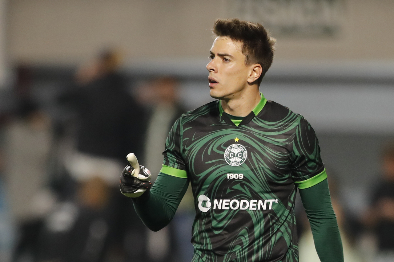 Coritiba volta a ter alterações em seu time titular diante do São Paulo