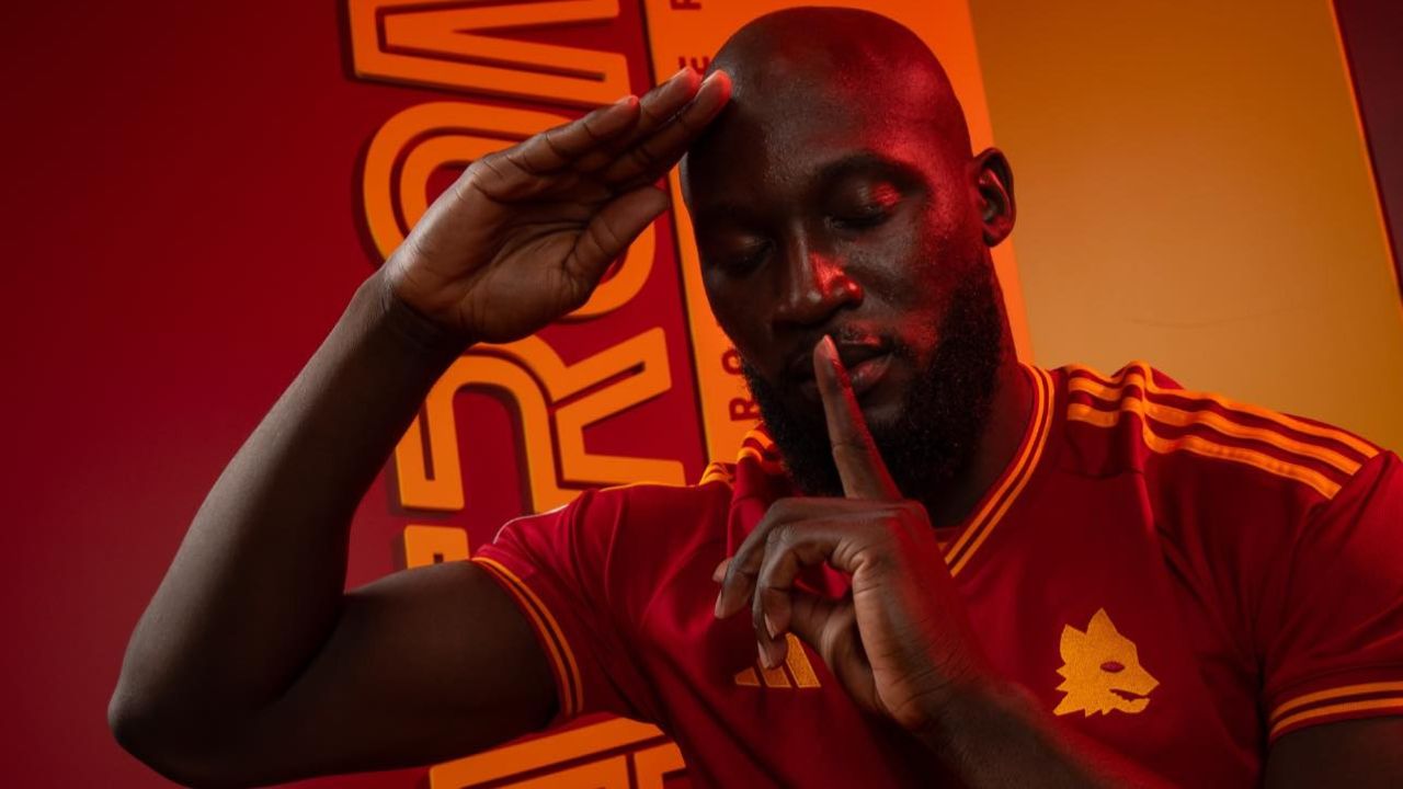 Roma oficializa contratação de Lukaku por empréstimo até o fim da temporada