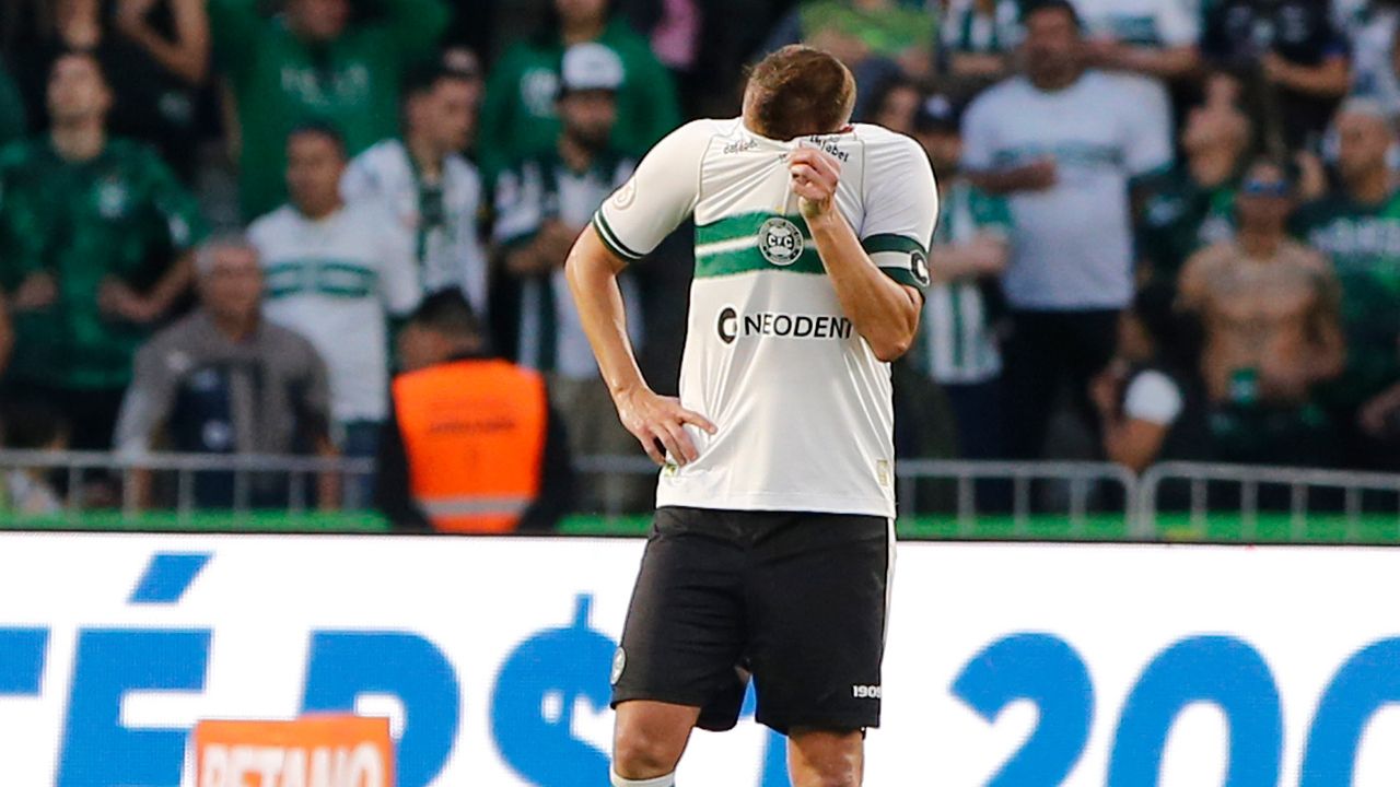 Coritiba tem o maior risco de queda e é quem mais ficou na ZR nos pontos corridos