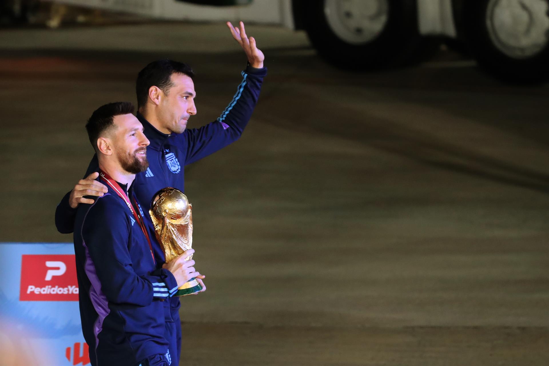 Scaloni espera que Messi jogue a Copa do Mundo de 2026 'pelo bem do futebol