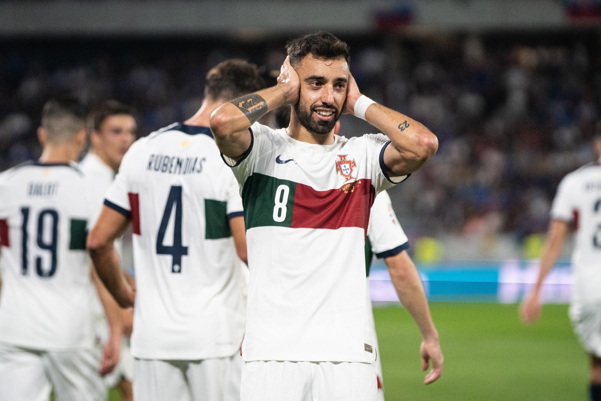 Portugal bate Eslováquia e lidera chave na Eliminatória da Eurocopa