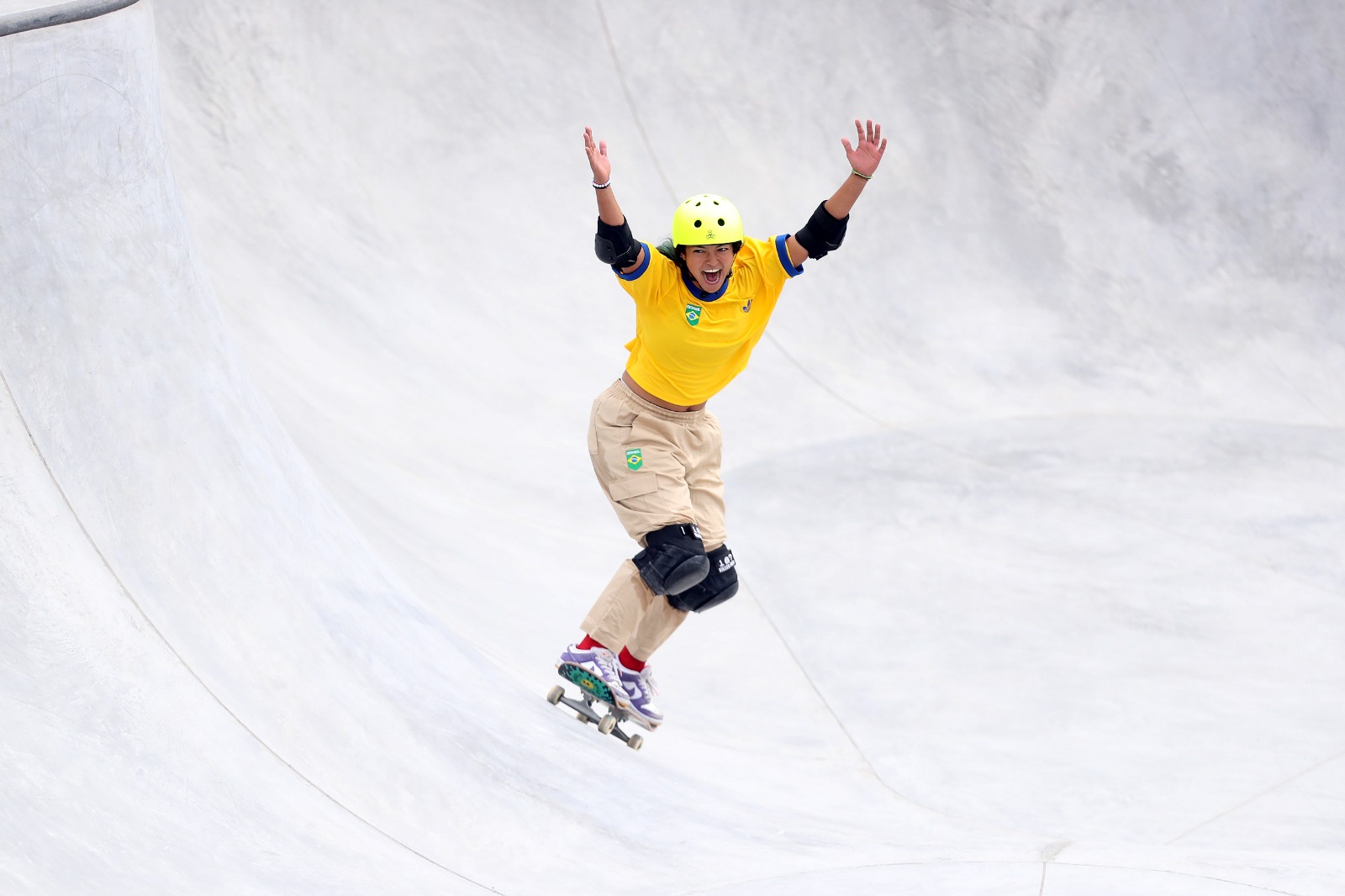 Conheça a dupla do skate park que é esperança de medalha do