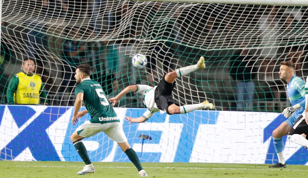 Retrospectiva 2023: Coritiba paga caro por erros e vive ano para esquecer
