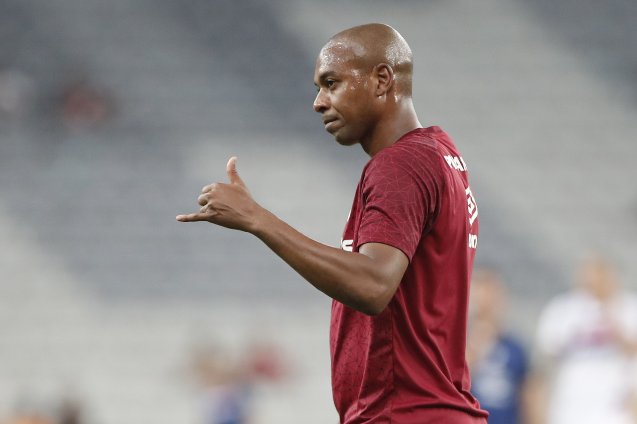 Athletico defines Fernandinho’s future for 2024 Athletico defines Fernandinho’s future for 2024