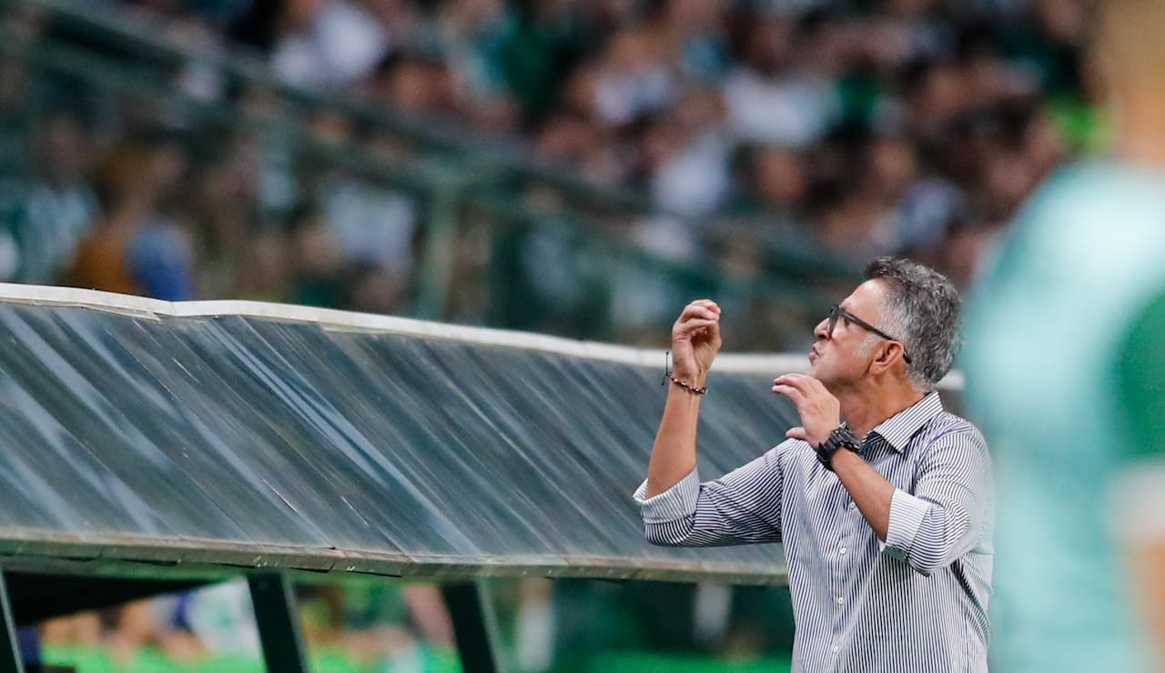  Demitido pelo Athletico, Juan Carlos Osorio encontrou o que procurou 